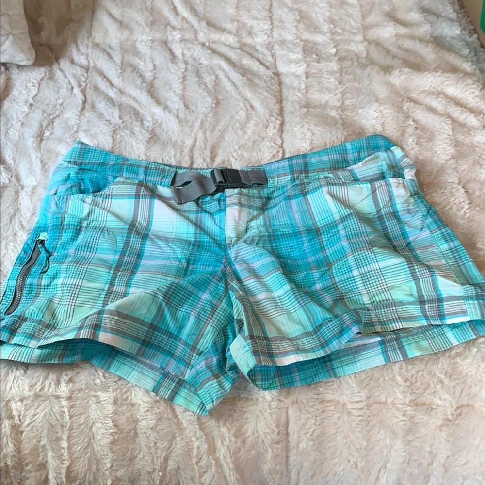 Women’s Columbia Shorts